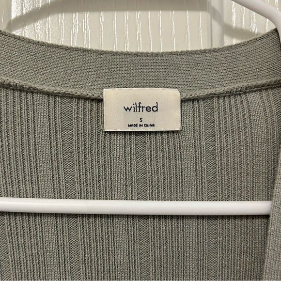 Aritzia plunge front cardigan - Picture 5 of 5